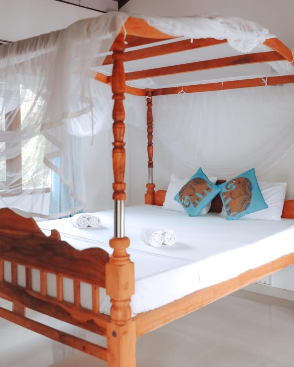 Damith Guest House Унаватуна Екстериор снимка