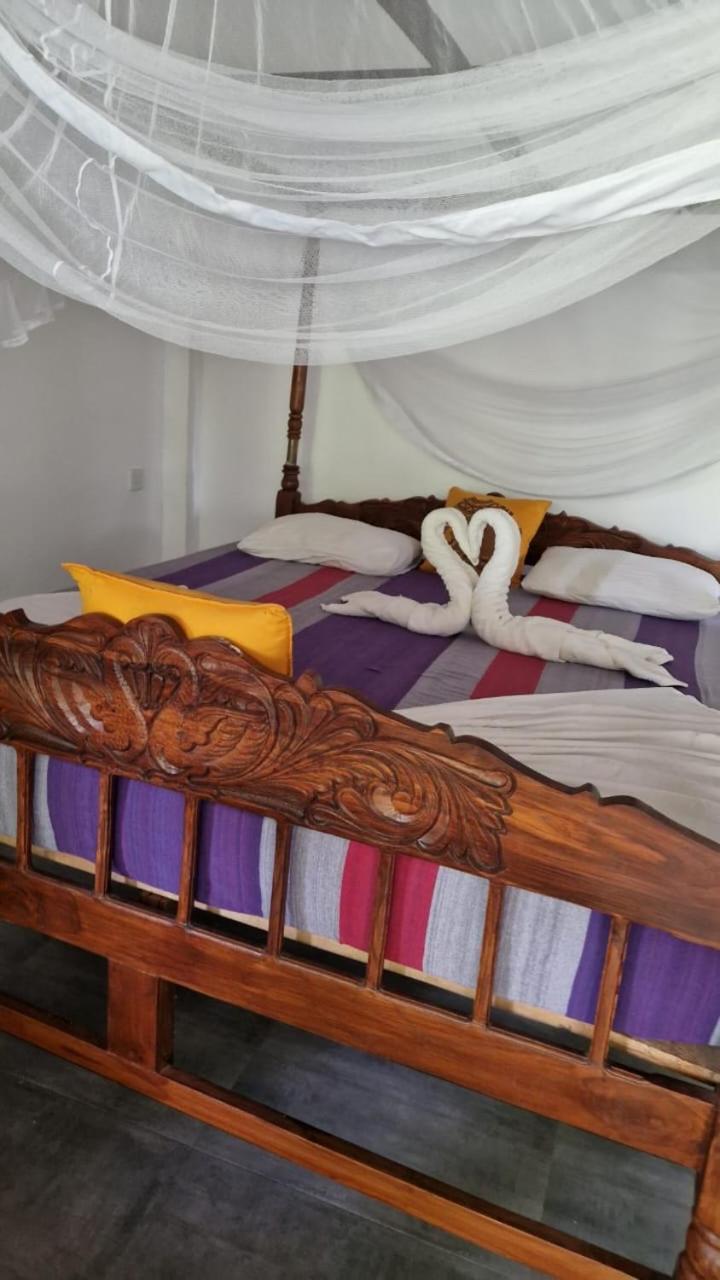 Damith Guest House Унаватуна Екстериор снимка