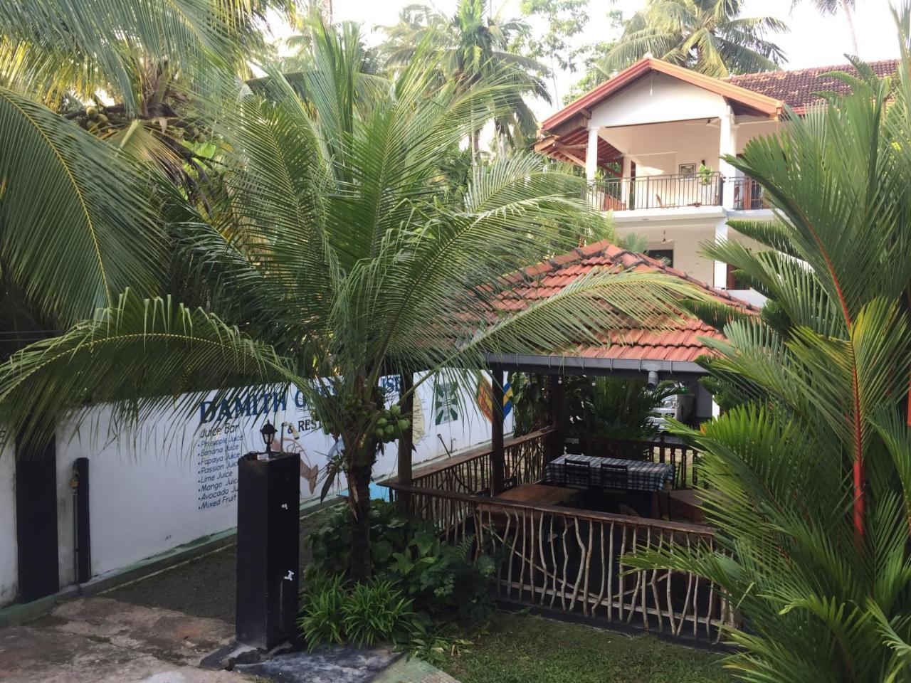 Damith Guest House Унаватуна Екстериор снимка