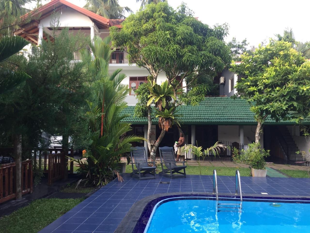Damith Guest House Унаватуна Екстериор снимка