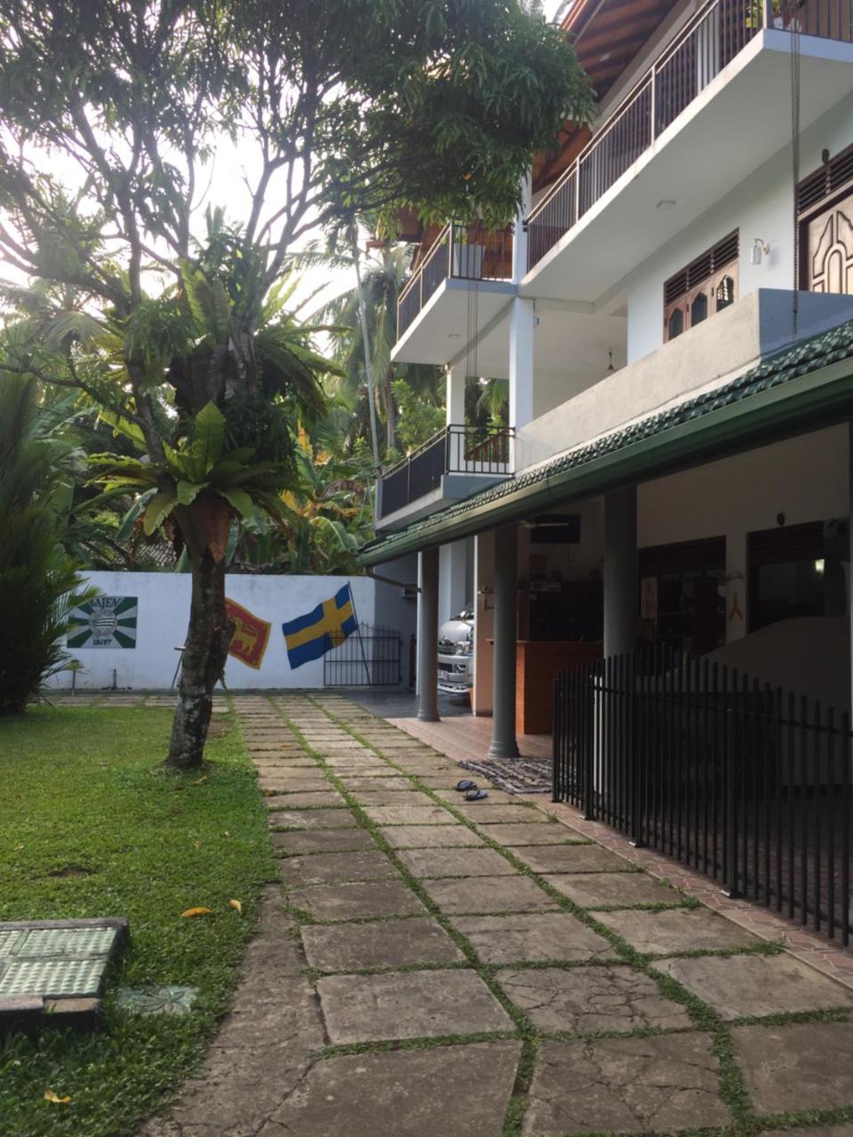 Damith Guest House Унаватуна Екстериор снимка