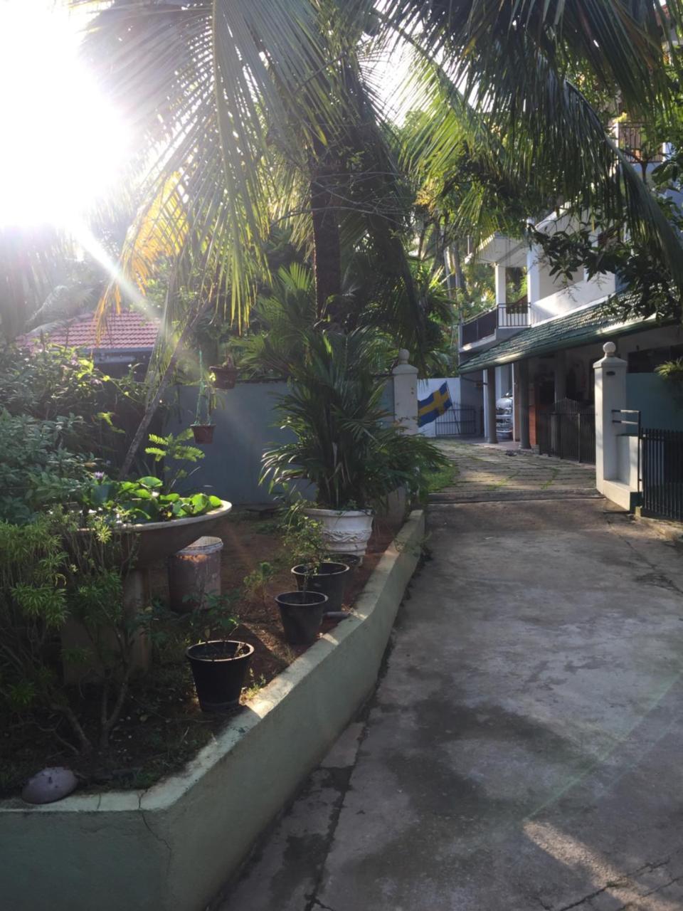 Damith Guest House Унаватуна Екстериор снимка
