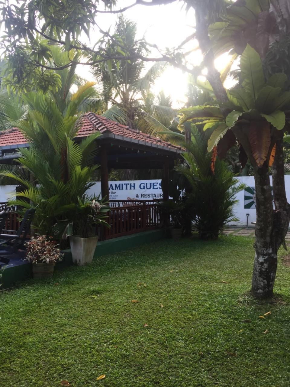 Damith Guest House Унаватуна Екстериор снимка